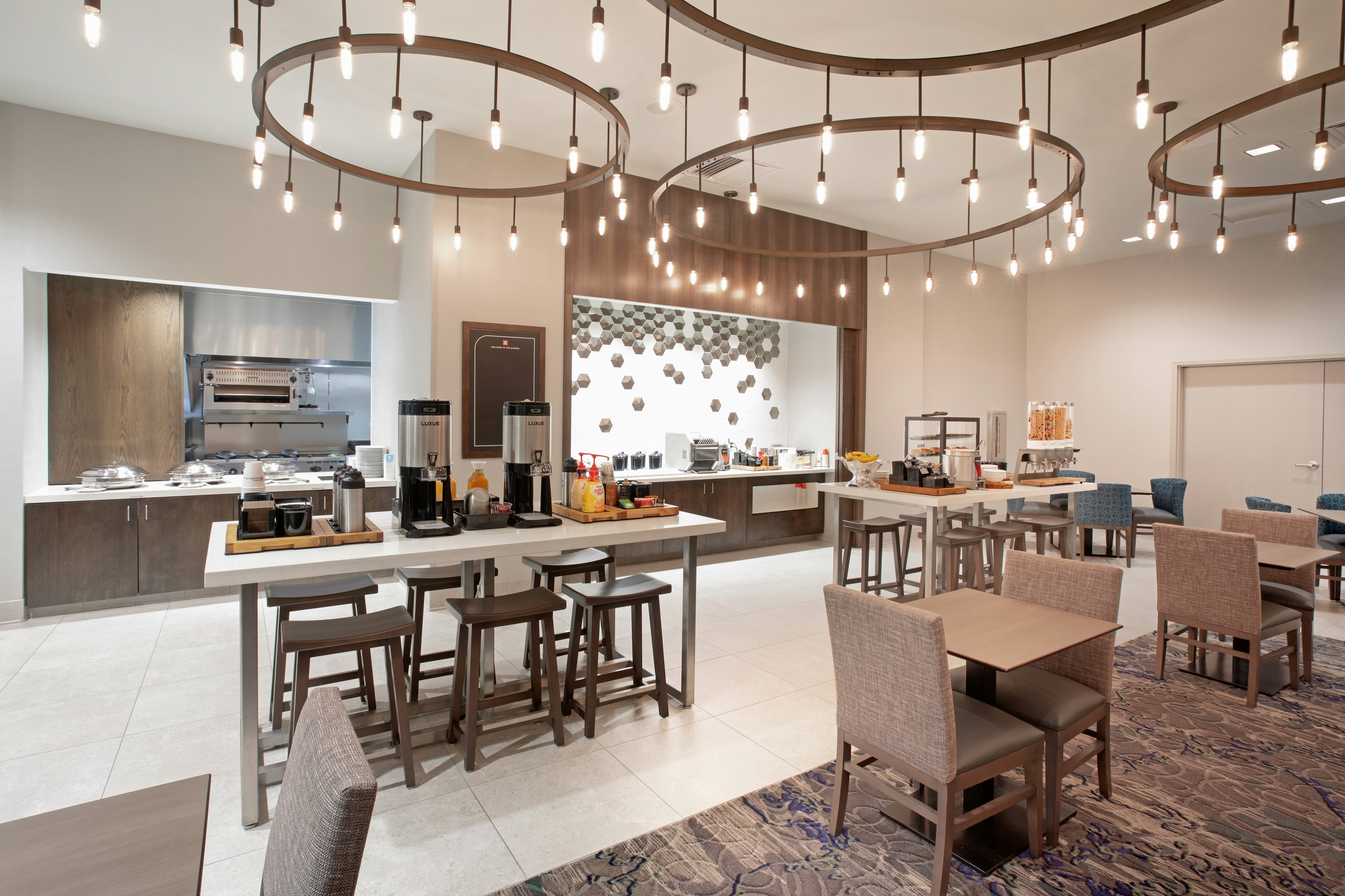 Hilton Garden Inn Omaha Aksarben Village 9/16