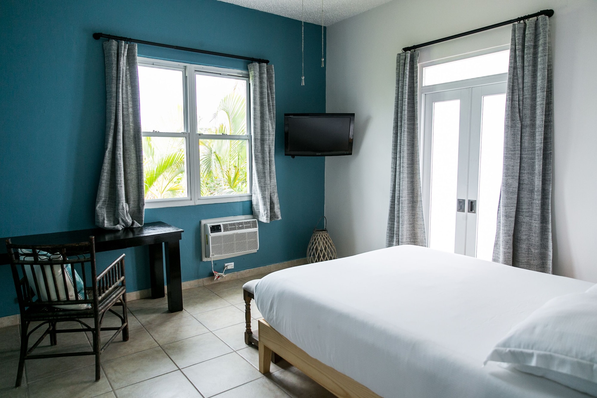 1 BEDROOM, SUPERIOR, APARTMENT