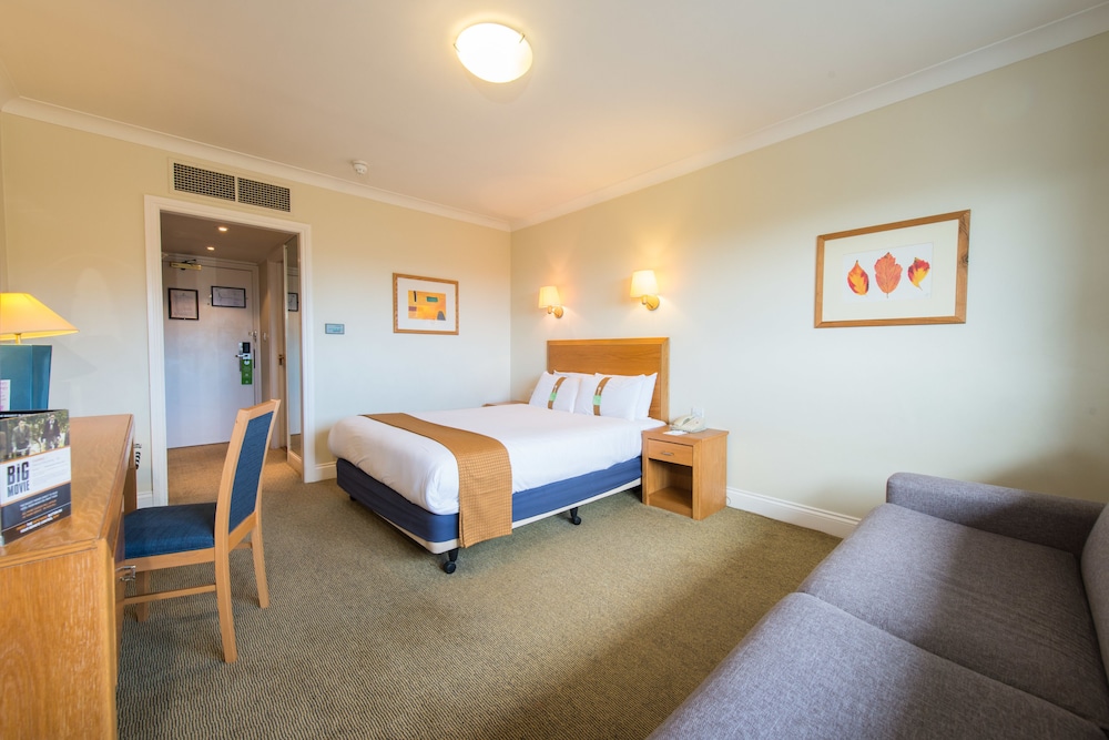 HOLIDAY INN EDINBURGH 21/80