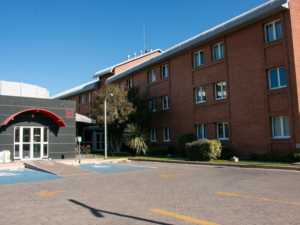 Ibis Mendoza 66/71