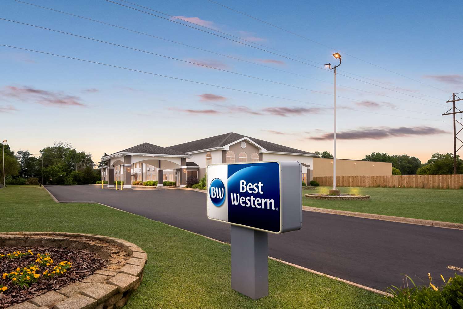 Best Western Airport Inn 2/39