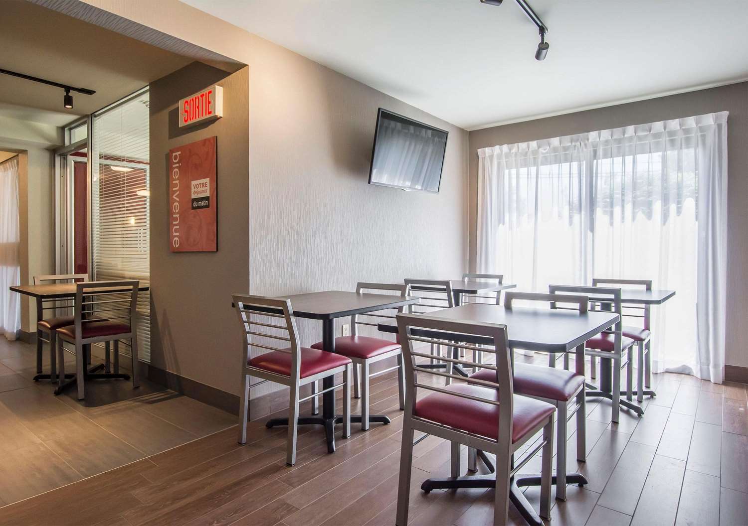 Comfort Inn Sherbrooke - Estrie 23/33
