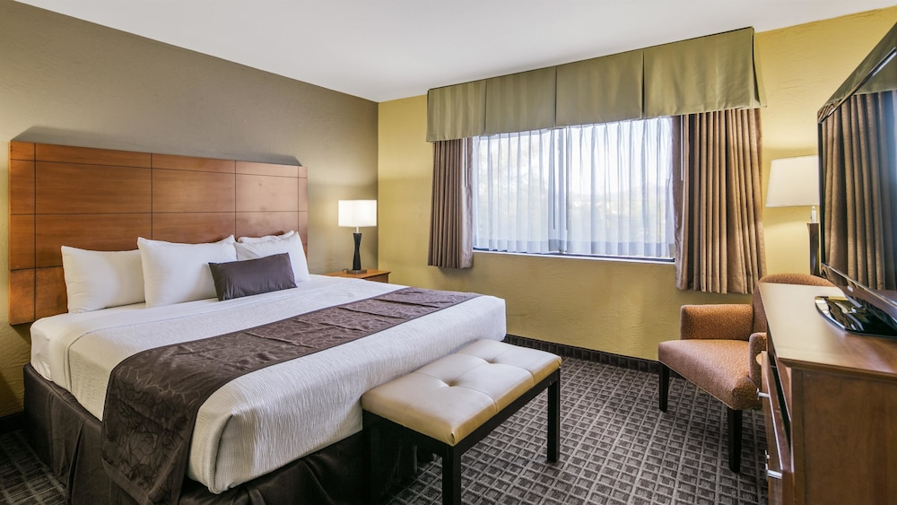 Best Western Plus Scottsdale Thunderbird Suites 11/46