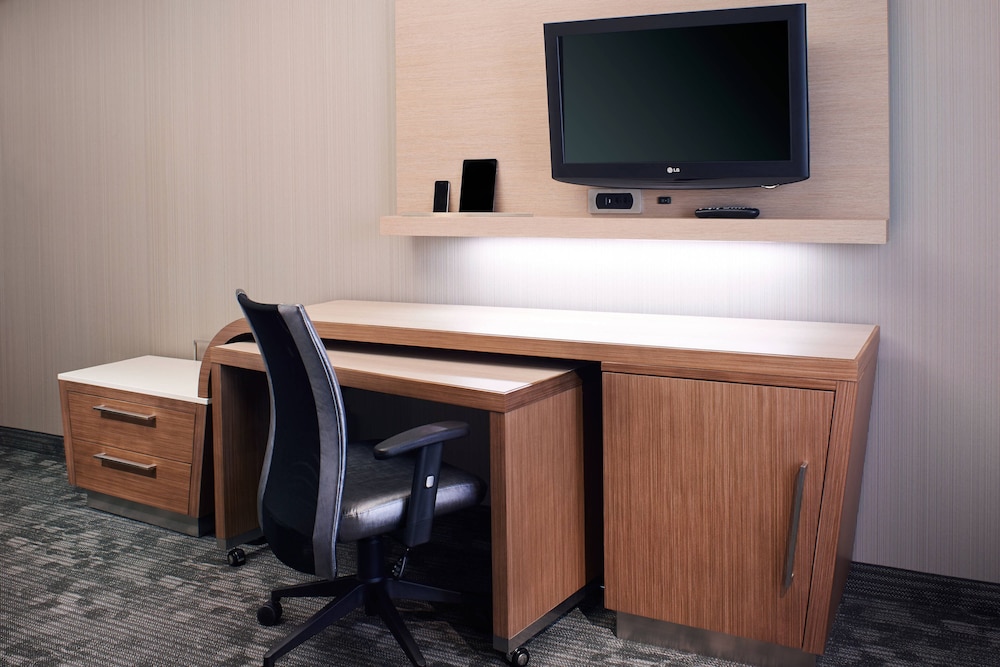 Courtyard By Marriott Toledo Rossford Perrysburg 40/43