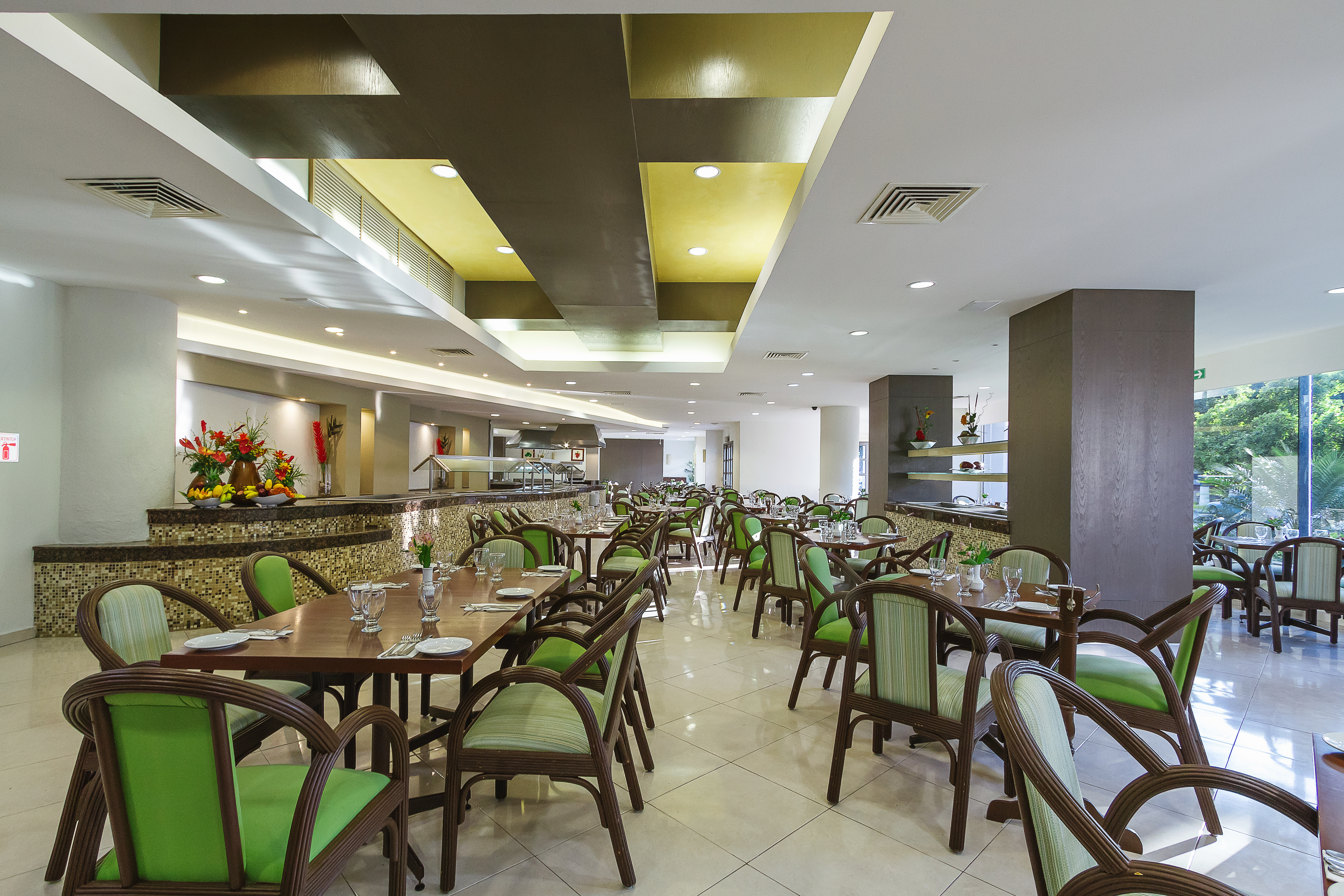 restaurant cafeteria