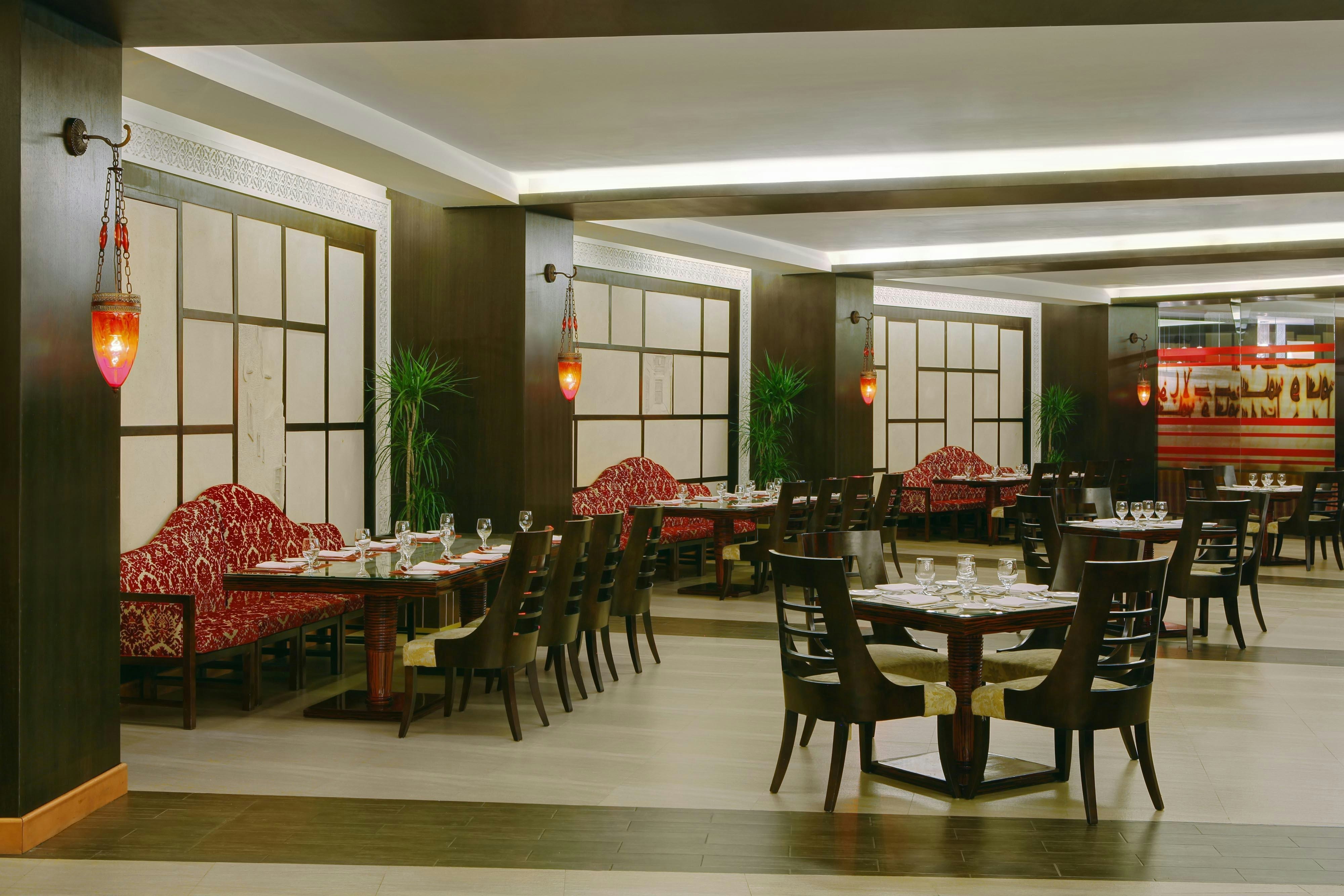 فور بوينتس من شيراتون رياض الخالدية(Four Points By Sheraton Riyadh Khaldia) 4/10