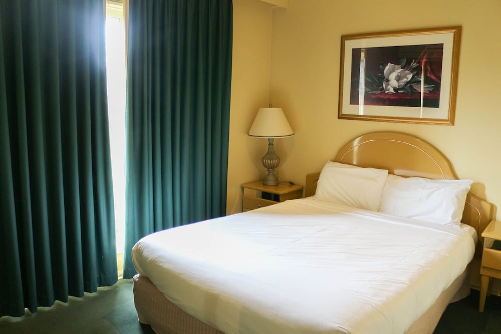 ROWVILLE INTERNATIONAL HOTEL 17/46