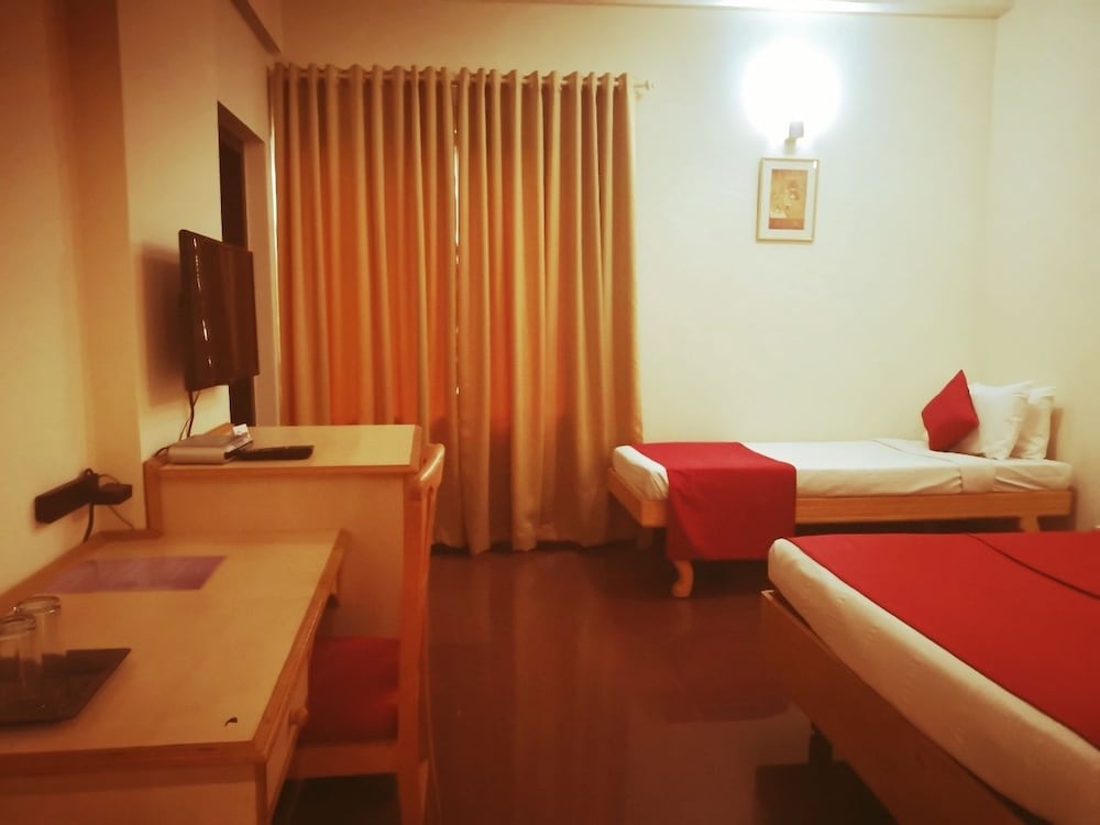 Presidency Hotel 35/63