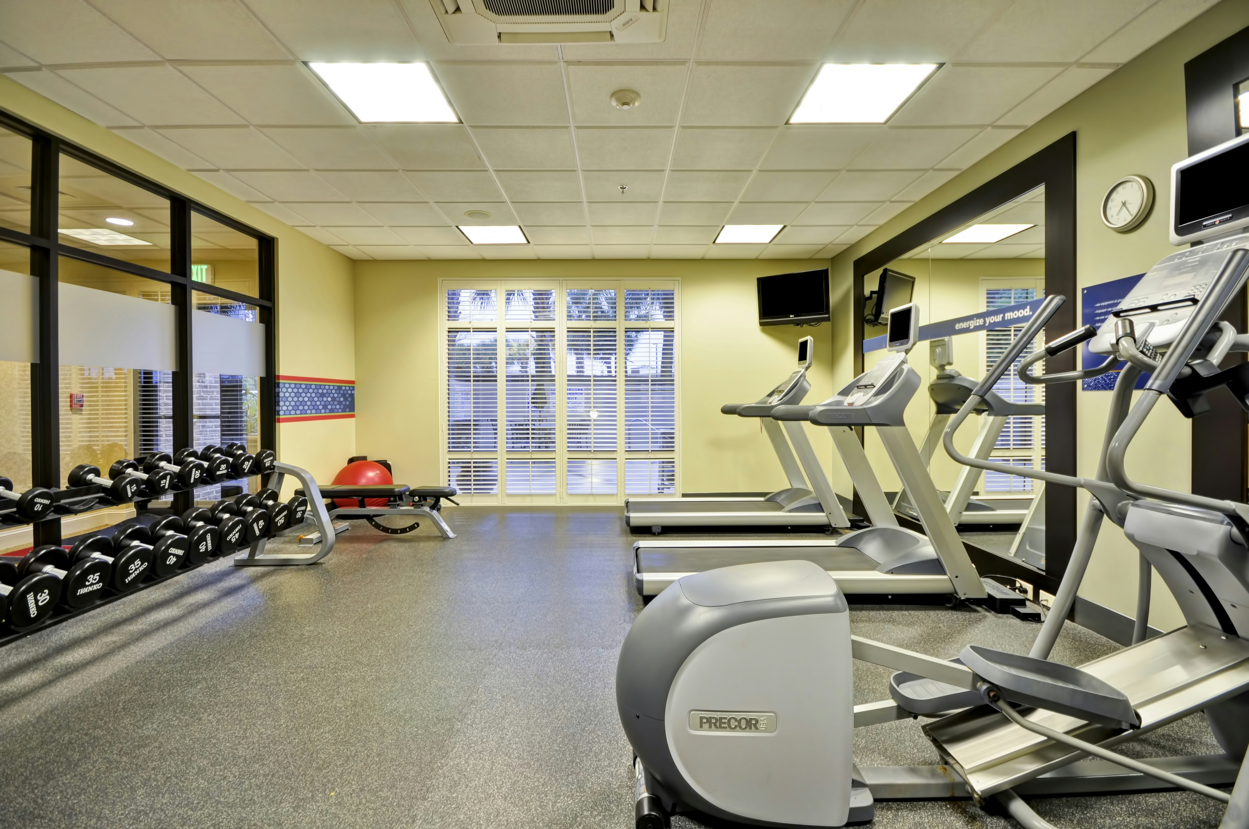 Hampton Inn & Suites North Charleston-University Blvd 25/55