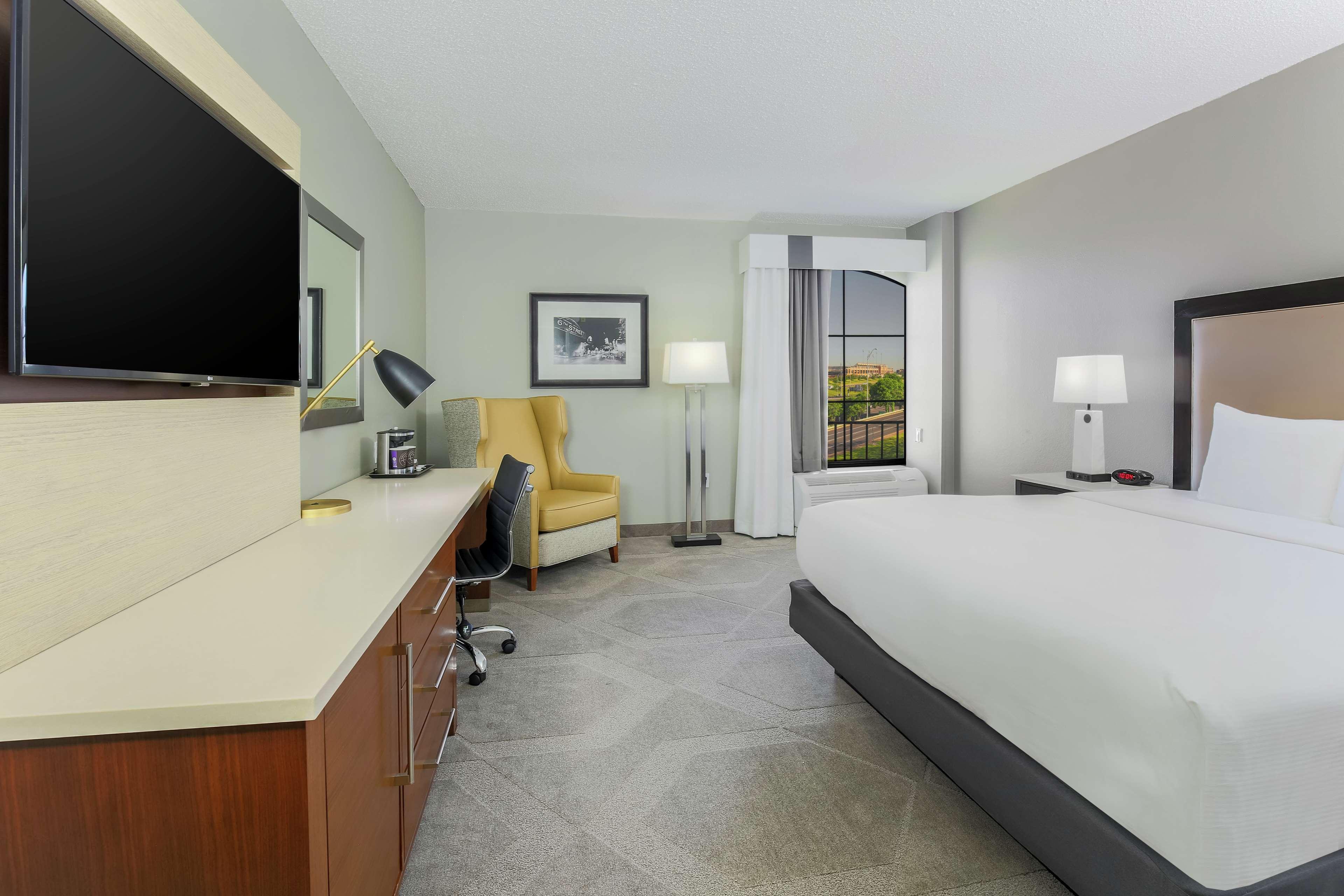 Room, Double Bed