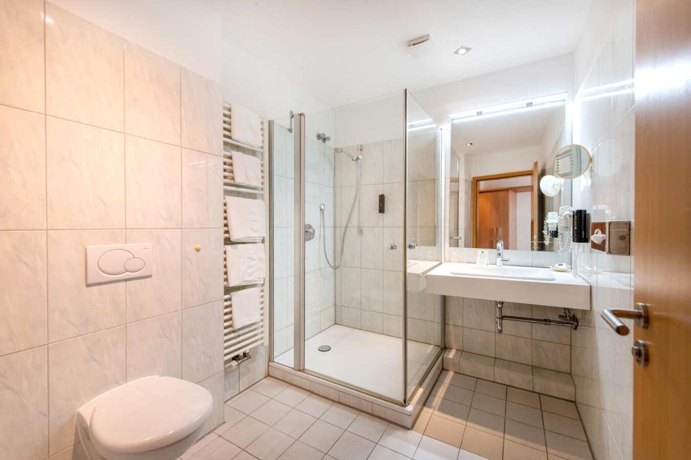 غرفة بسرير مزدوج بإطلالة على النهر، Top Cityline Diehl S Hotel Koblenz 4/5