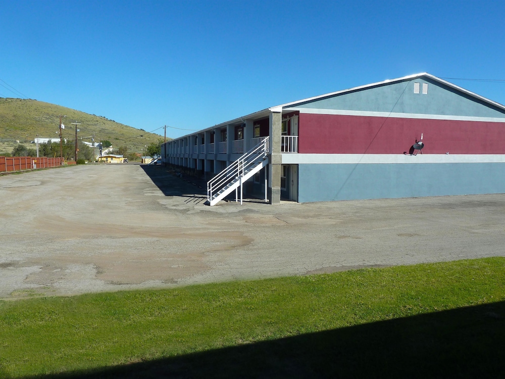 Americas Best Value Inn Alpine 24/33