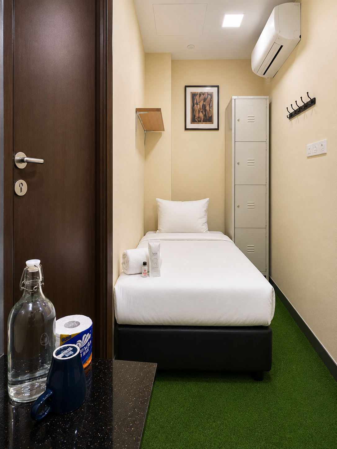 Room, Single, Shared Bathroom
