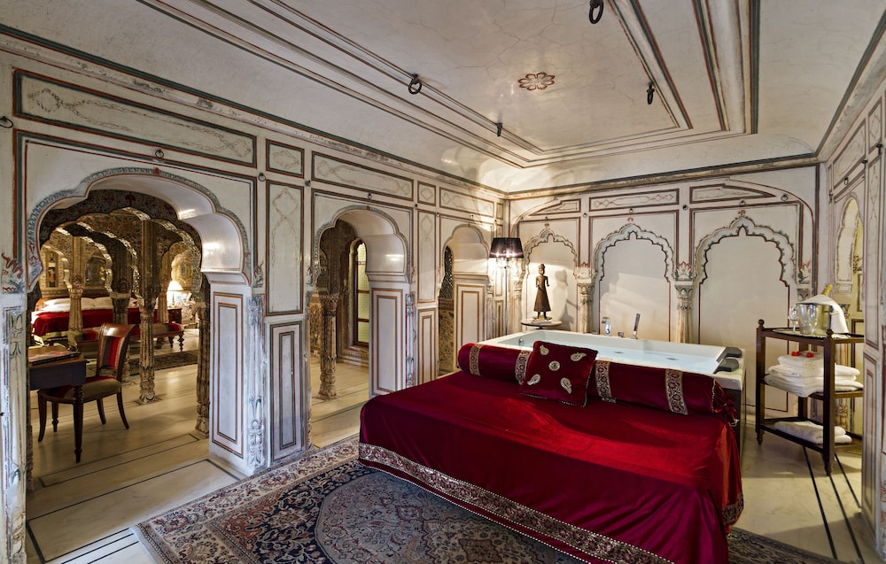 SAMODE HAVELI 20/55
