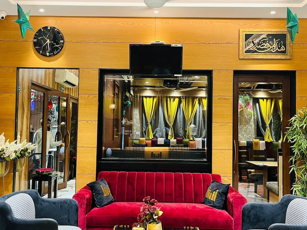 Hotel Madni Royale 35/50