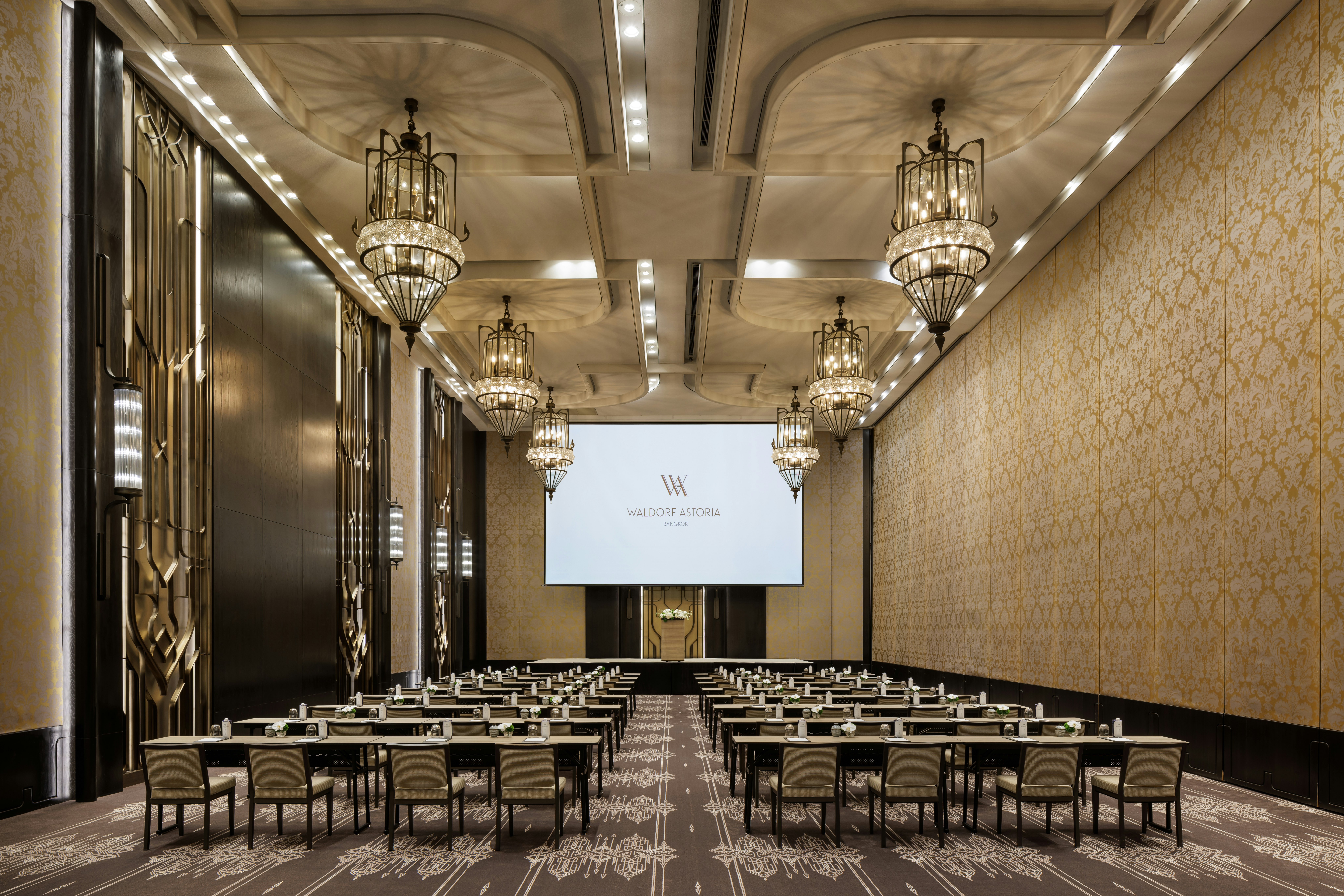 Waldorf Astoria Bangkok 62/73