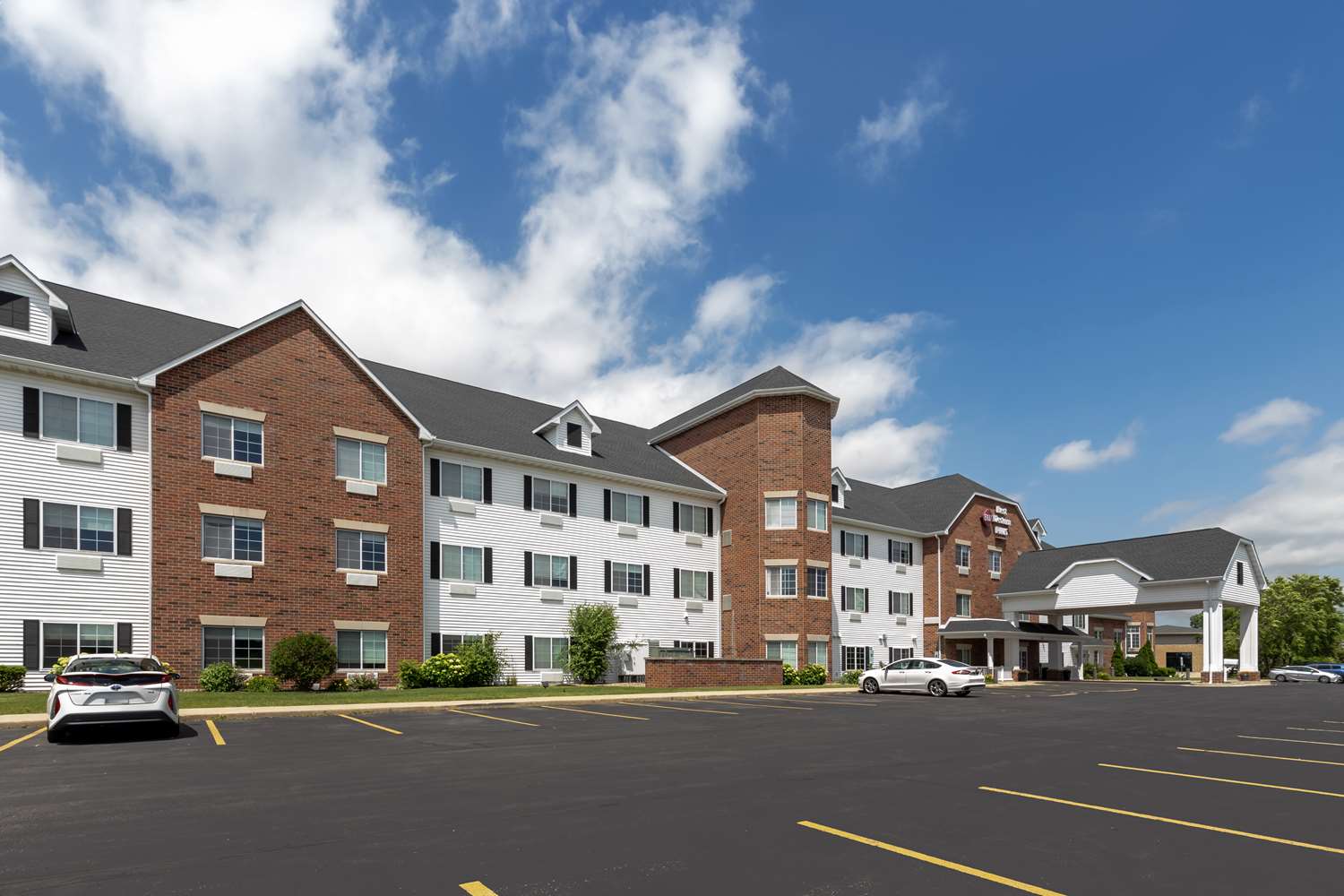 Wyndham Garden Appleton 16/17