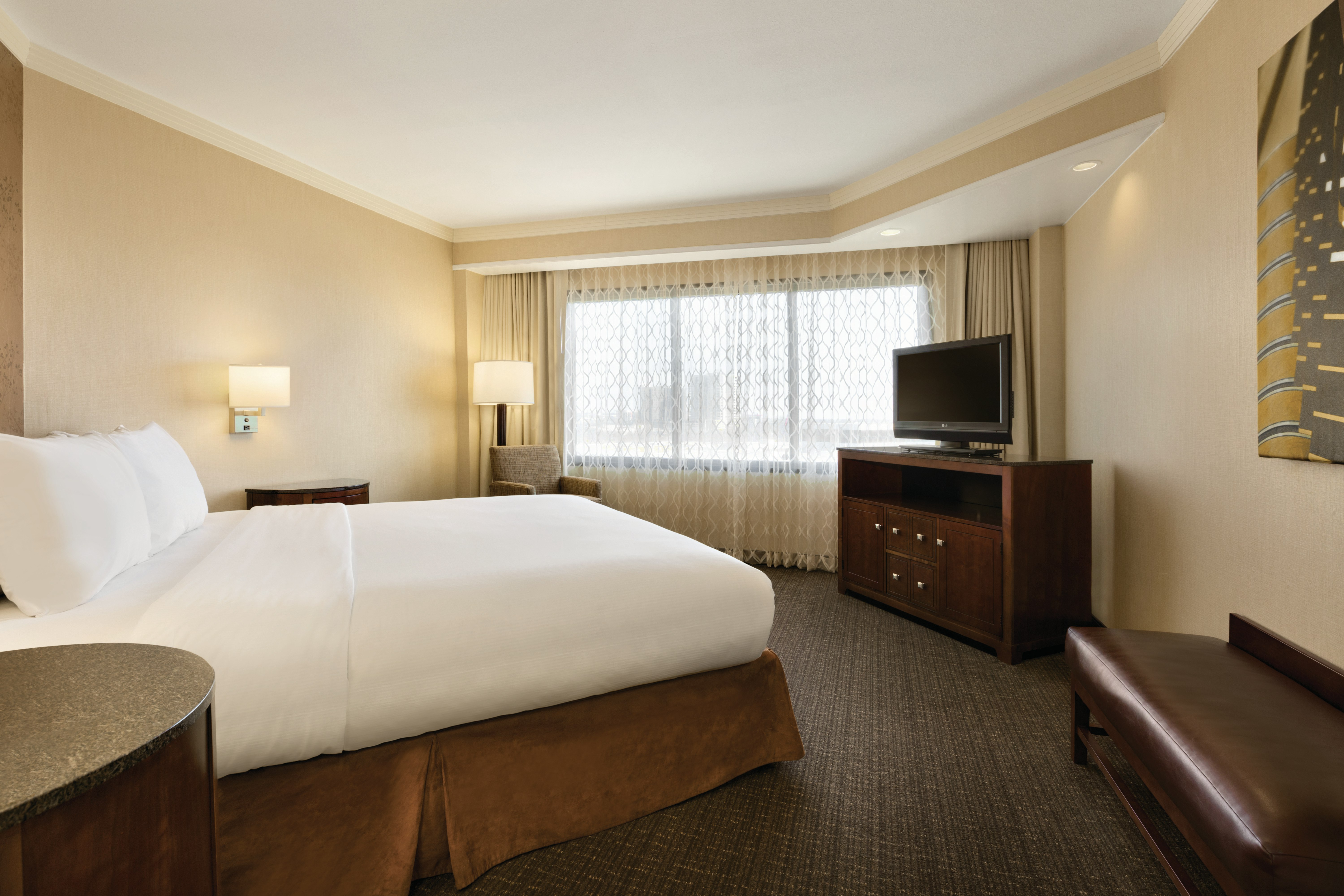 Suite, King Bed, Peloton