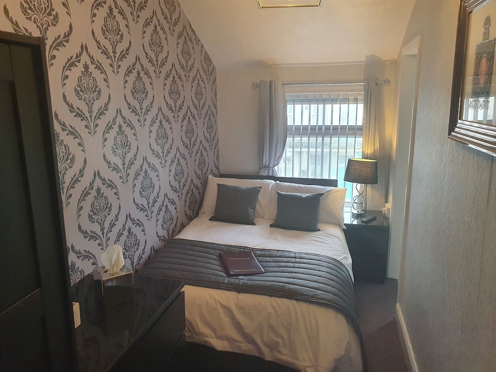 Newholme Hotel 9/43