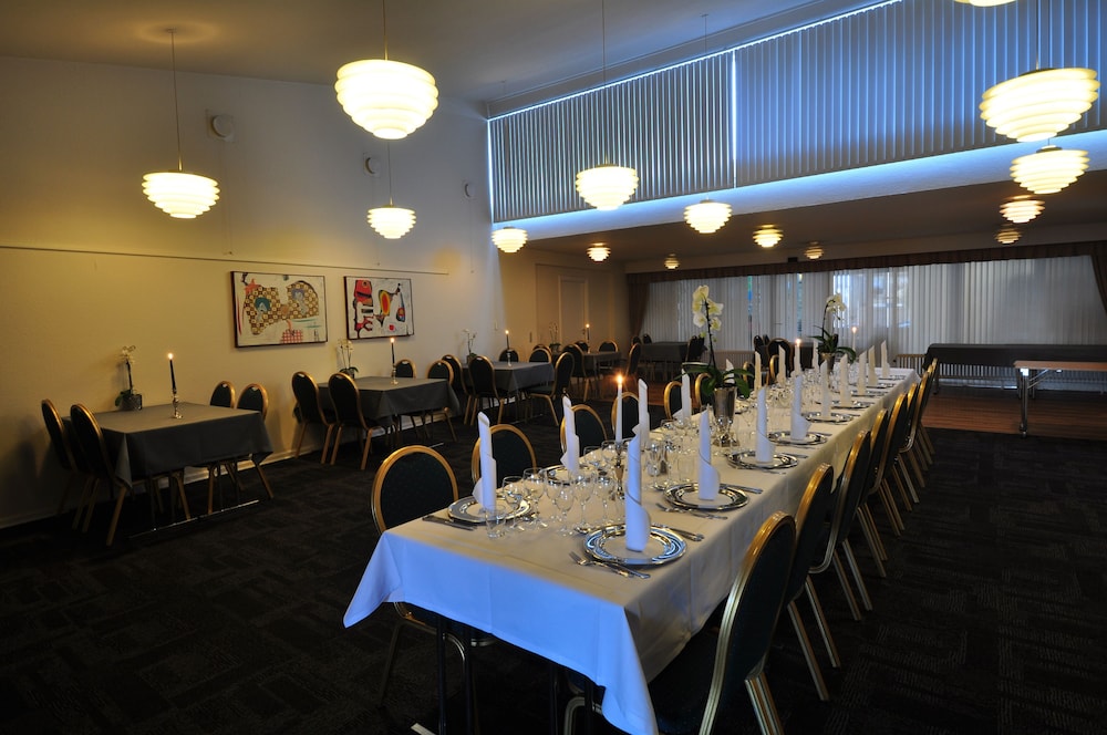 Ostergaards Hotel 63/75