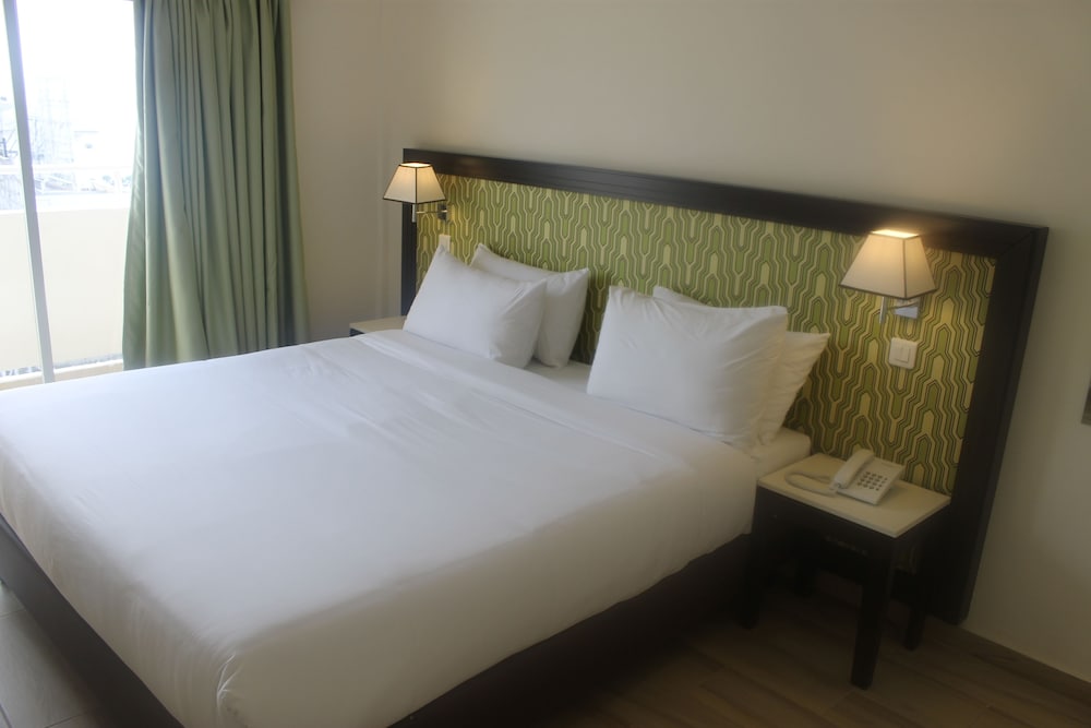 Grand Hotel d'Abidjan 13/26