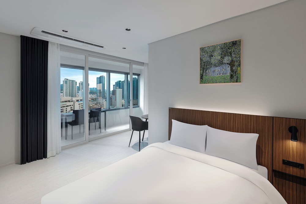 NewCZ Haeundae Residence 25/65