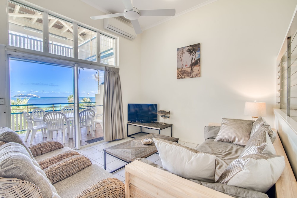 Tangalooma Island Resort 21/54