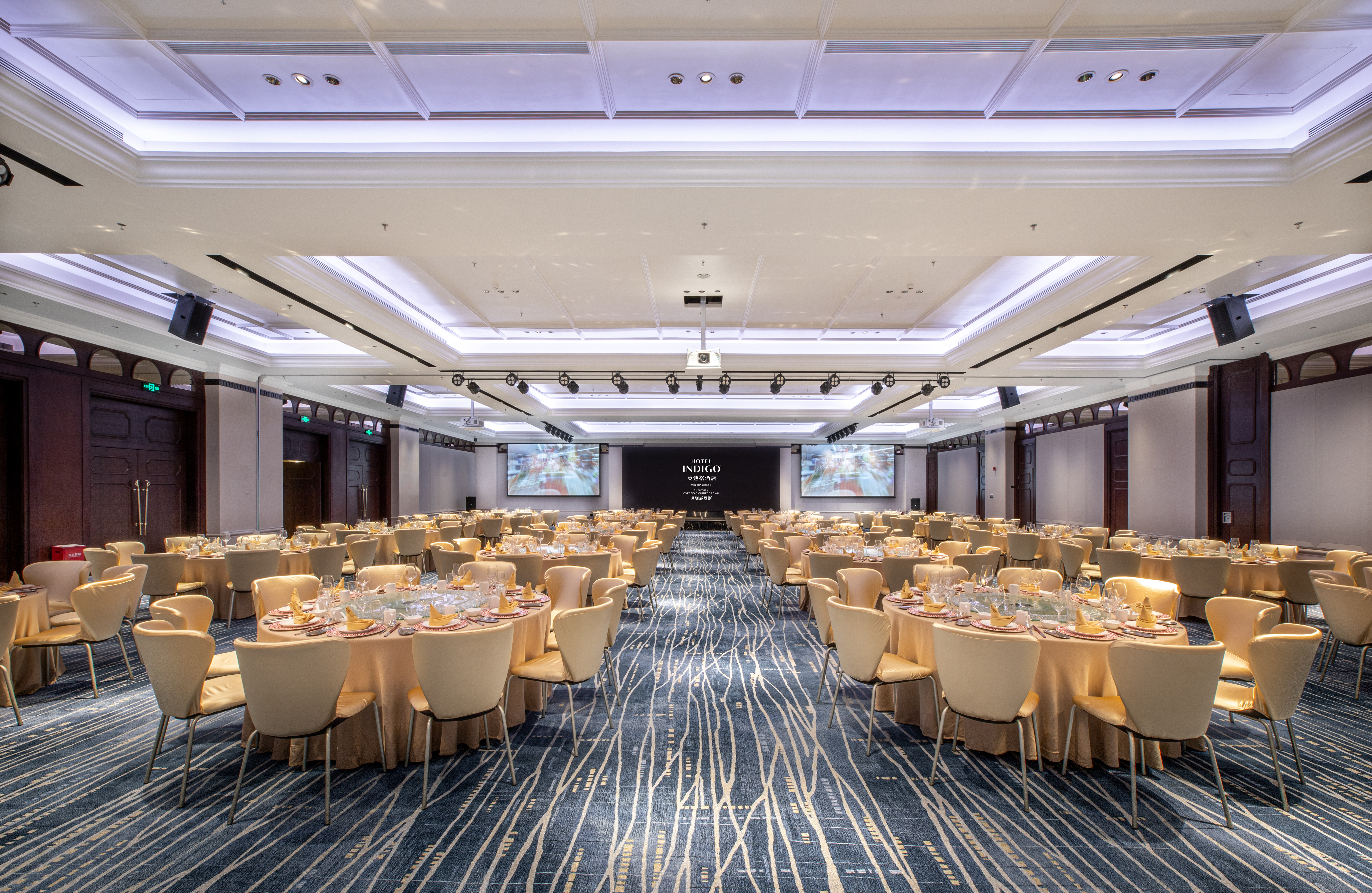 Hotel Indigo Shenzhen Overseas Chinese Town an IHG Hotel 66/78