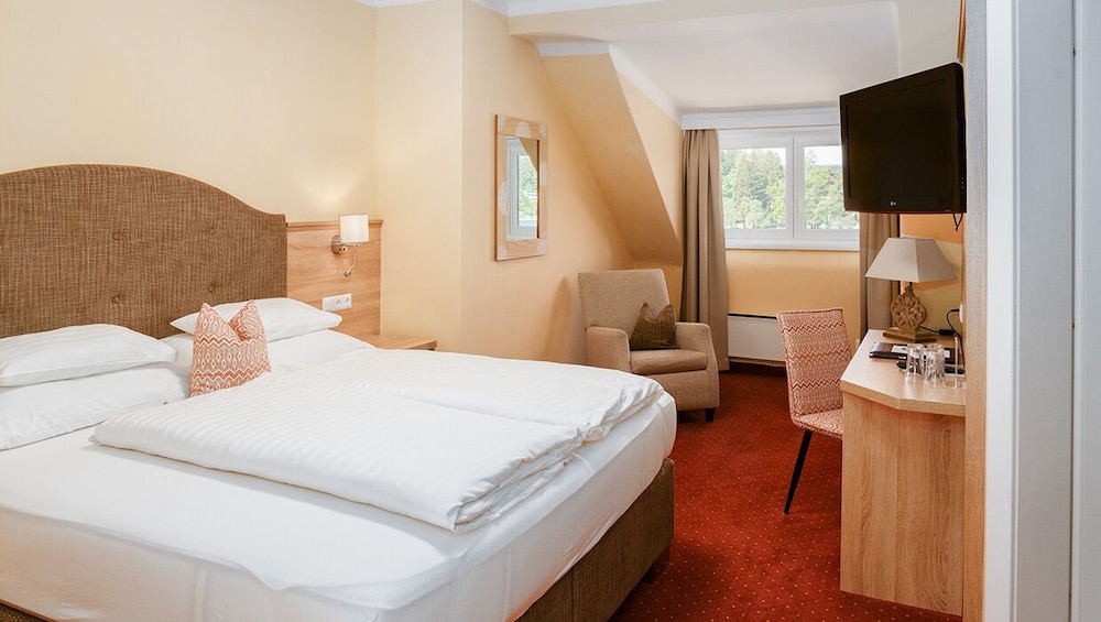 Inselhotel Faakersee 23/63