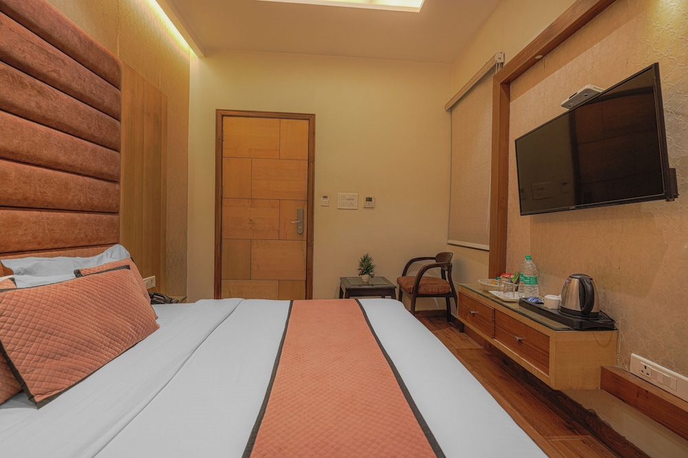 Csjs Inn By Krishna Group Of Hotels 20/50