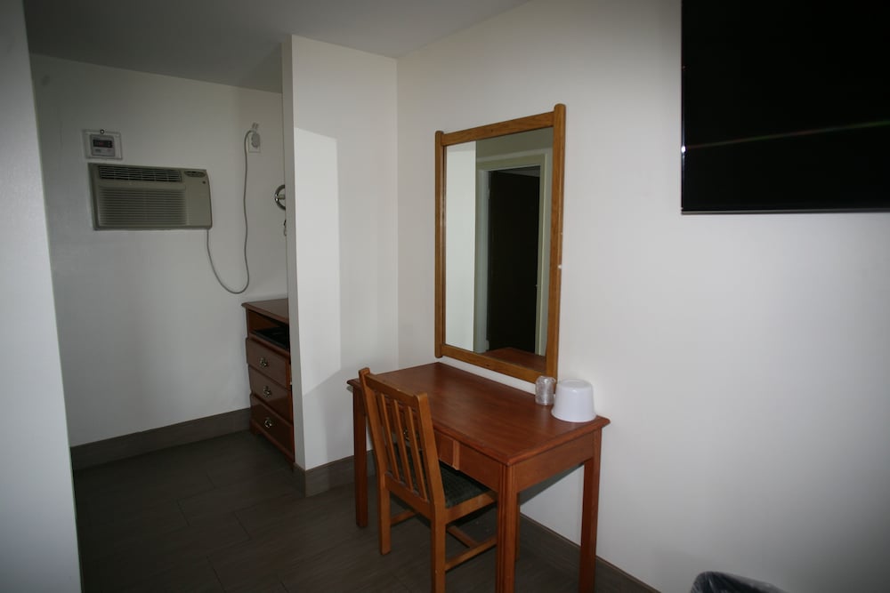 Royal Inn 34/43