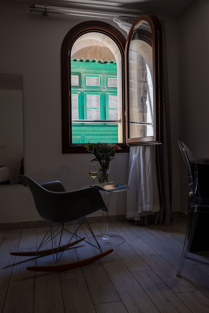 Quaint Boutique Hotel Rabat 54/64