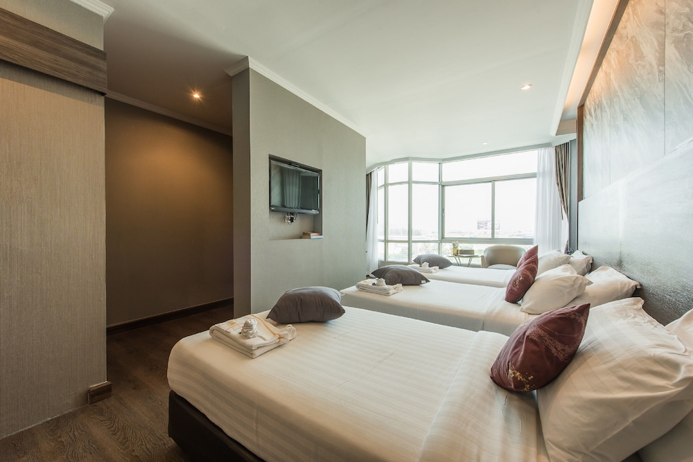 Siam Mandarina Hotel Formerly Grand Inn Come Hotel Suvarnabhumi Airport 19/74