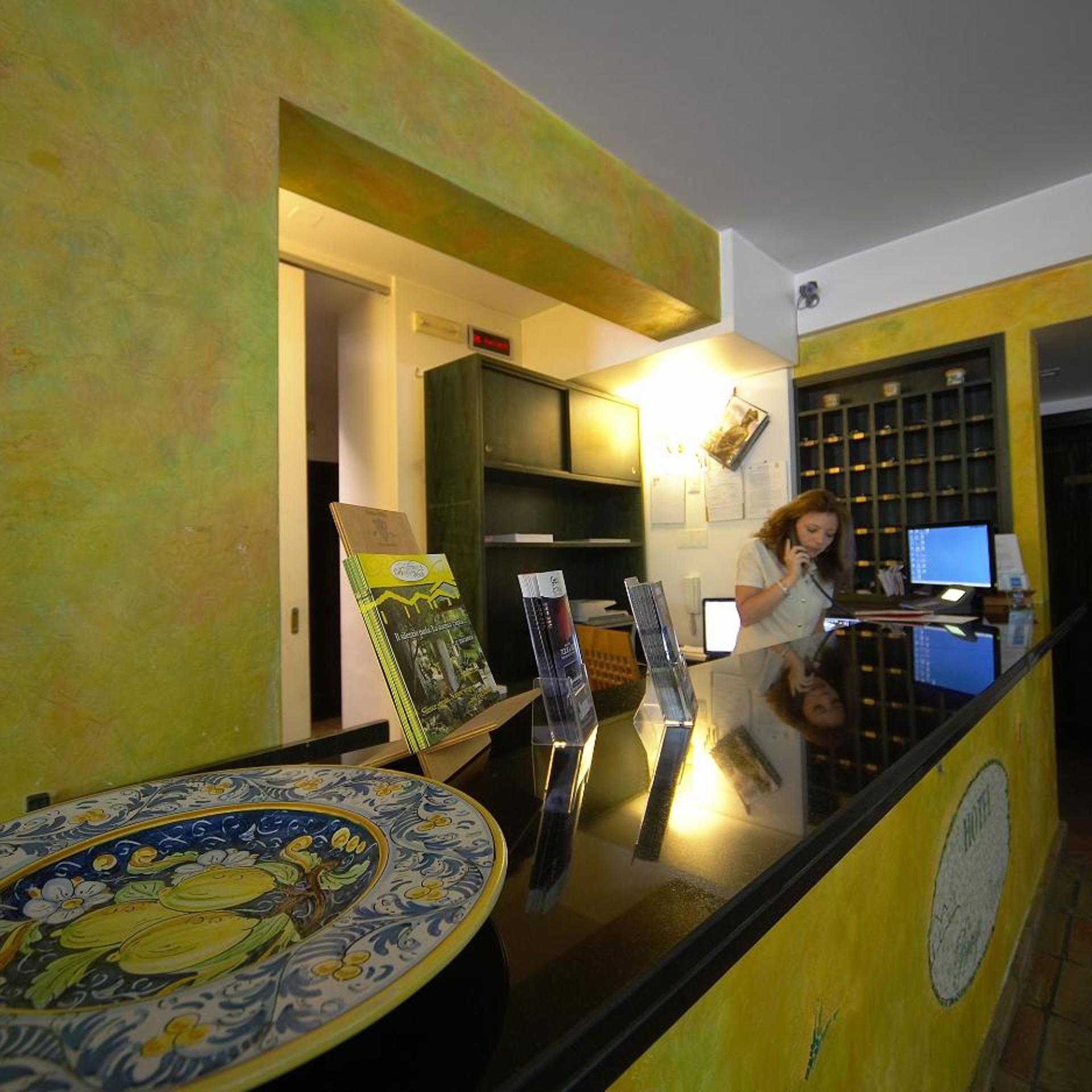 Hotel Borgo Verde 34/44