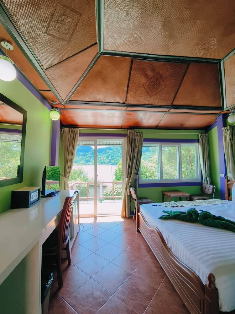 1 BEDROOM, TOWER, DELUXE, SEA VIEW