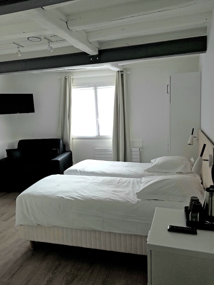 Hotel La Marine 15/45