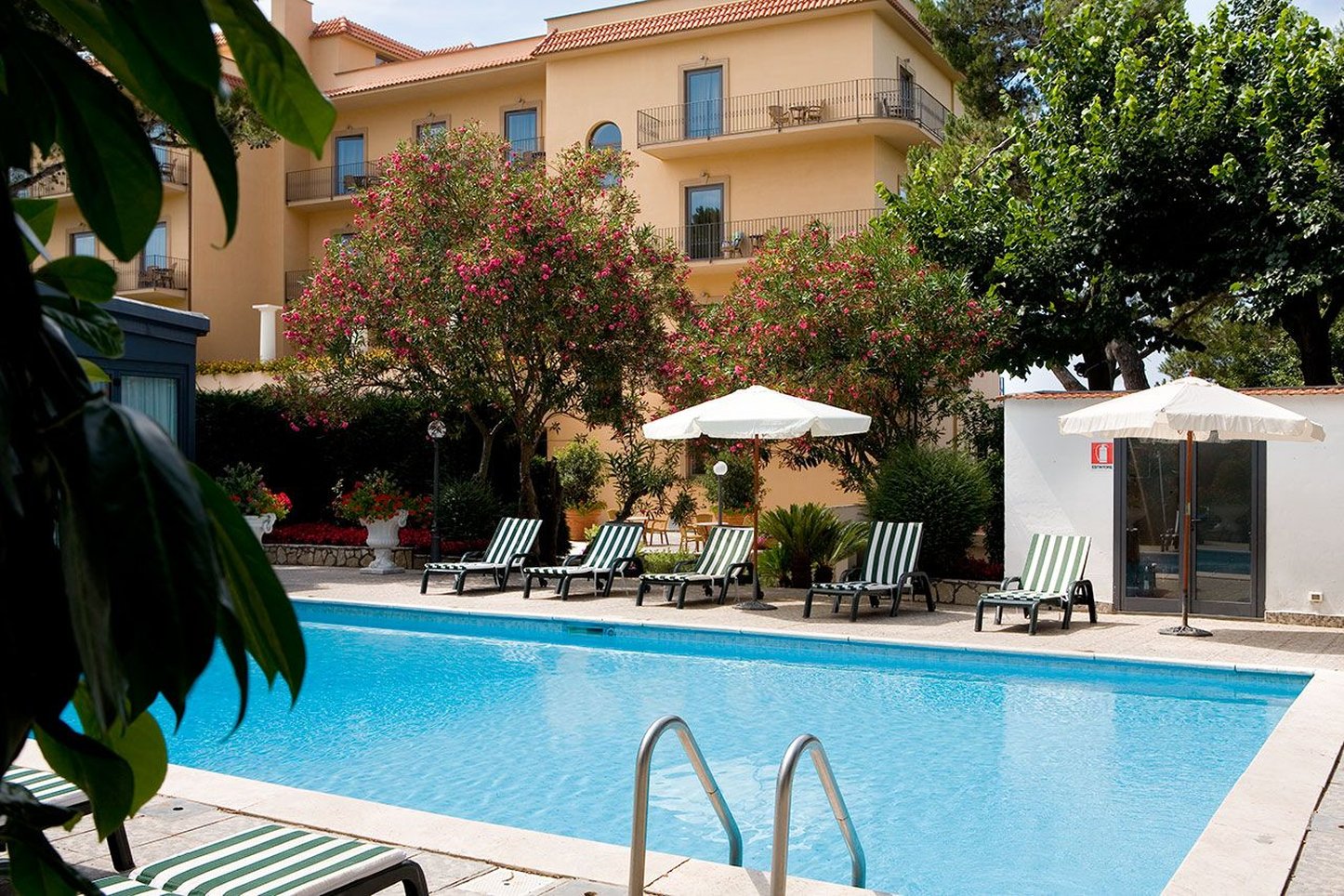 Grand Hotel Due Golfi 45/45