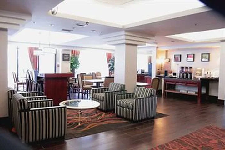 Country Inn & Suites by Radisson, Toronto Mississauga, ON 28/39