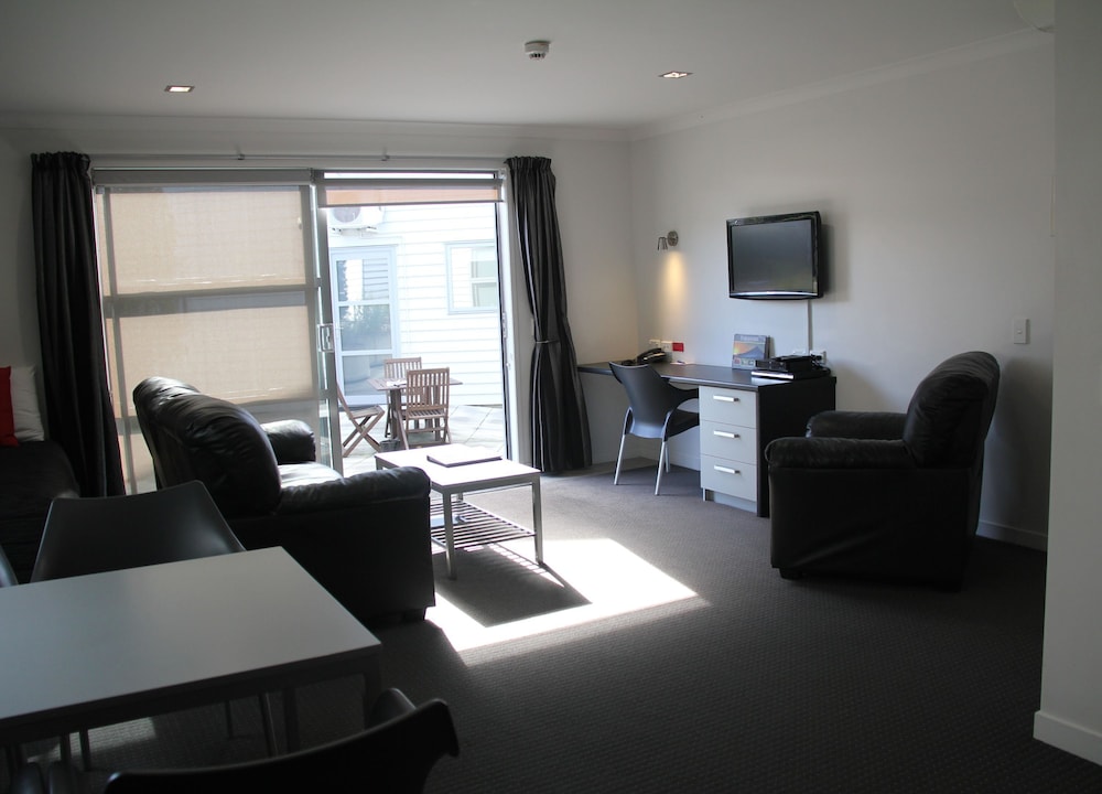 Pukekura Motor Lodge 33/38