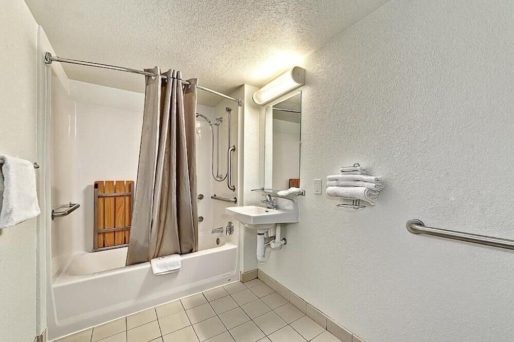 Motel6 Glenview, IL - Chicago North 58/60