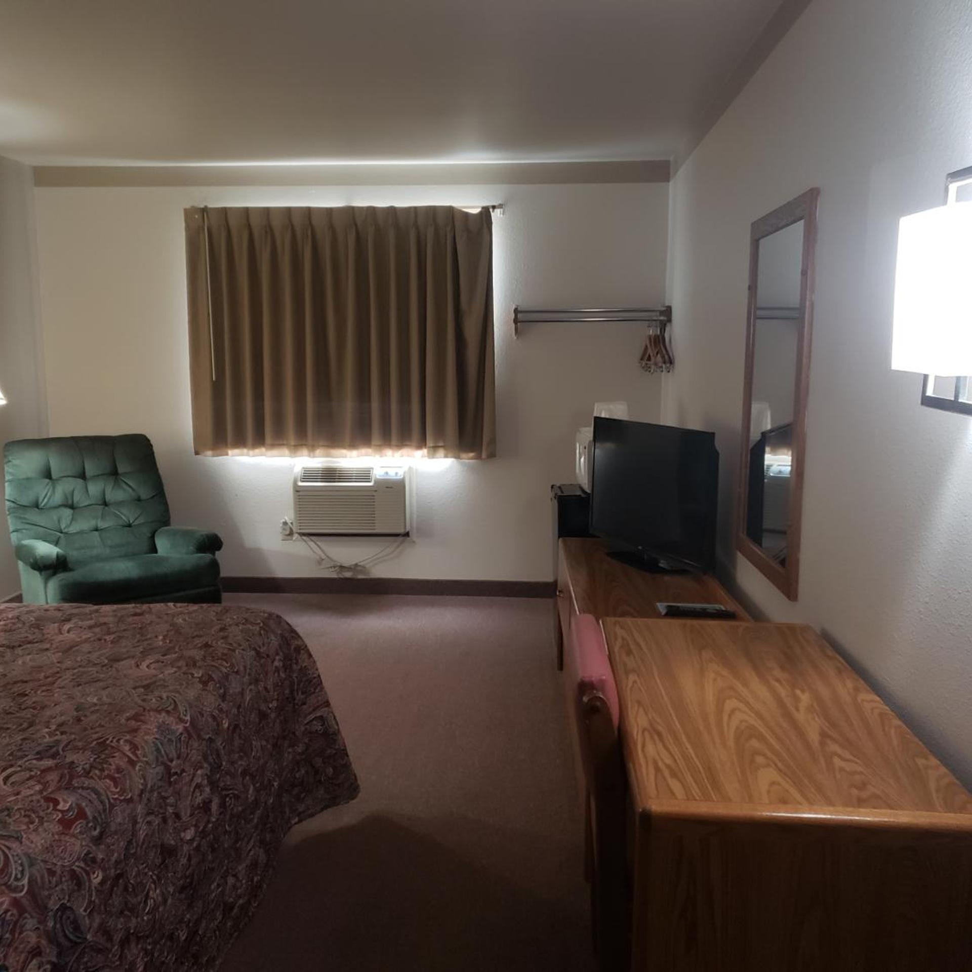 Americas Best Value Inn Burlington 43/62