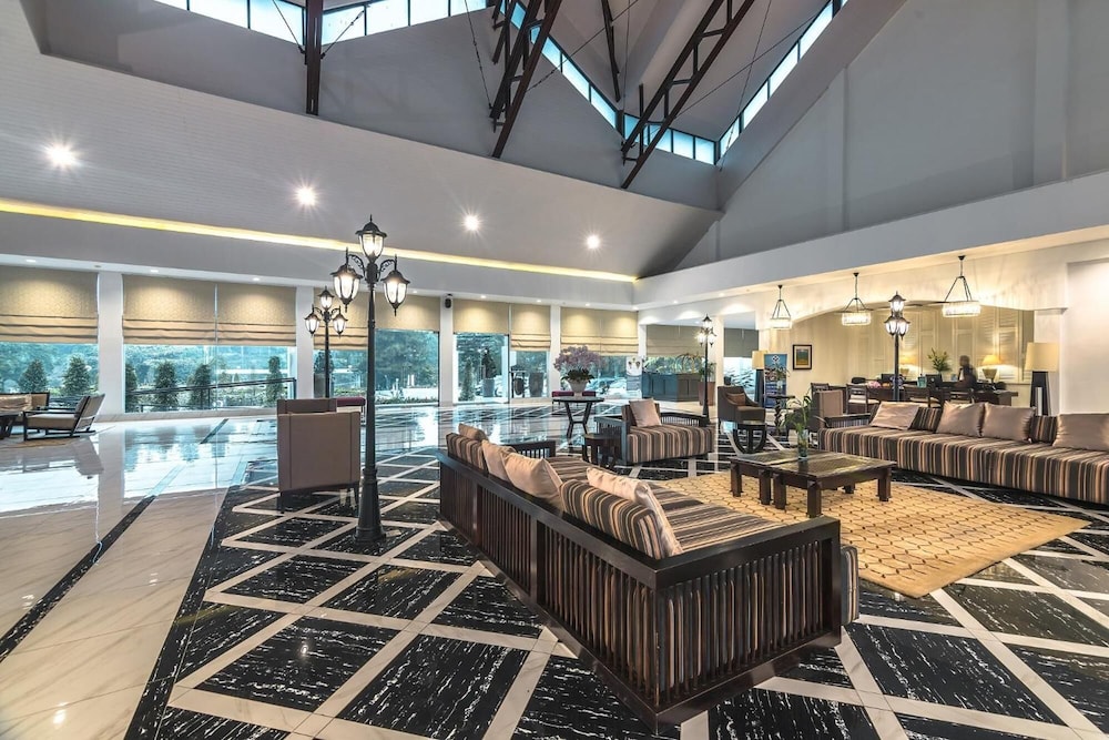 Lido Lake Resort by MNC Hotel 50/63