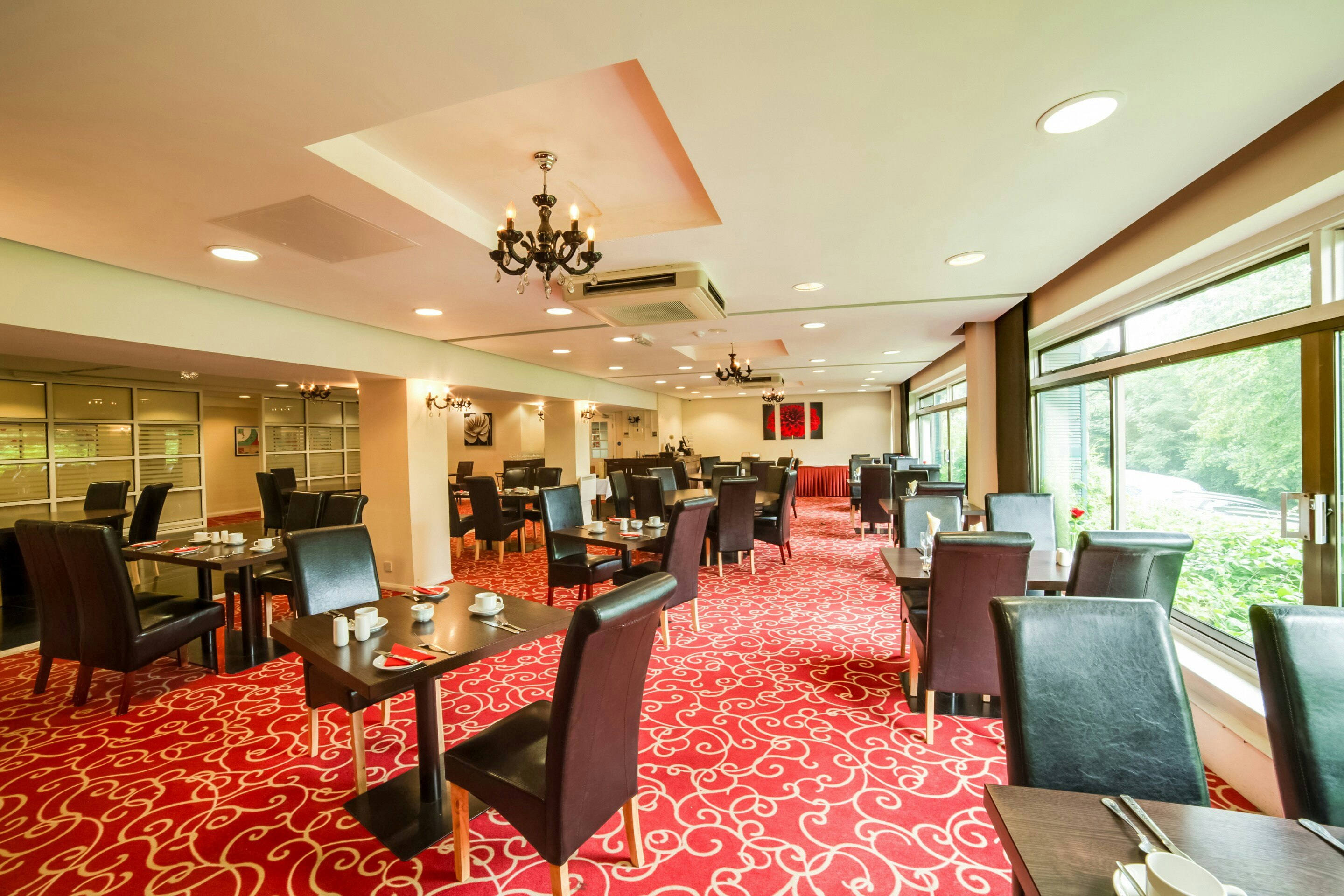 OYO The Bridge House Hotel 17/28