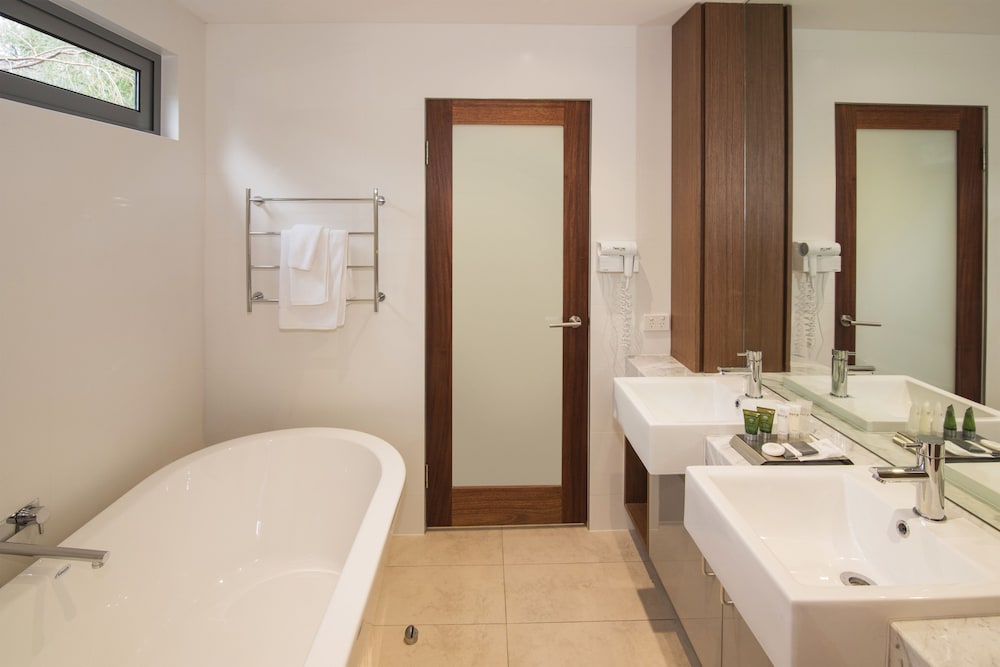 AQUA RESORT BUSSELTON 50/50
