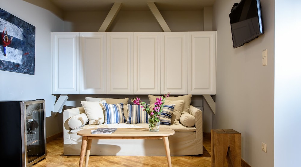 Candia Suites And Rooms 42/49