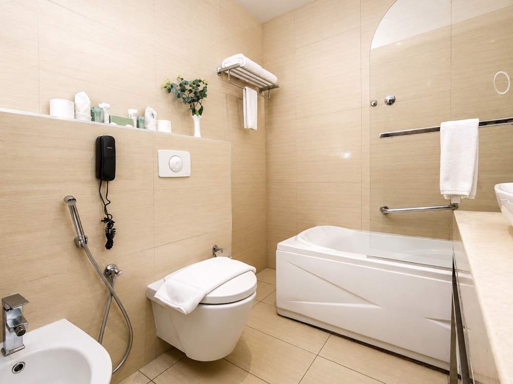 Ivory Inn Hotel Doha 56/57