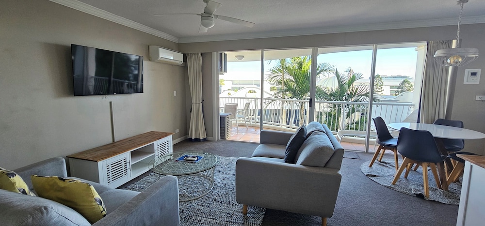 Broadbeach Holiday Apartments 29/50