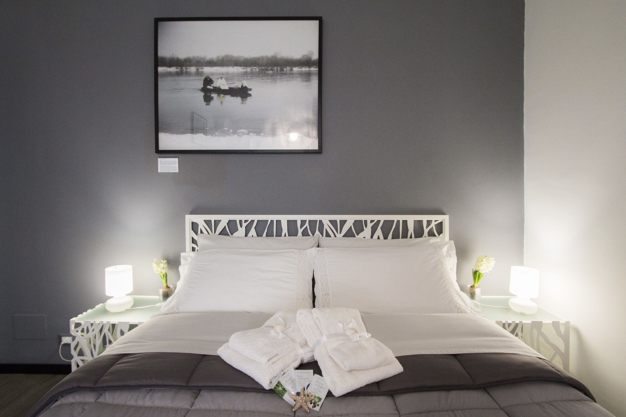 Design, Queen Bed, City View، City Lights Rome 2/4