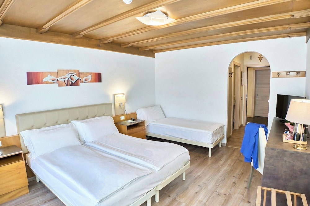 Hotel Trento 12/70