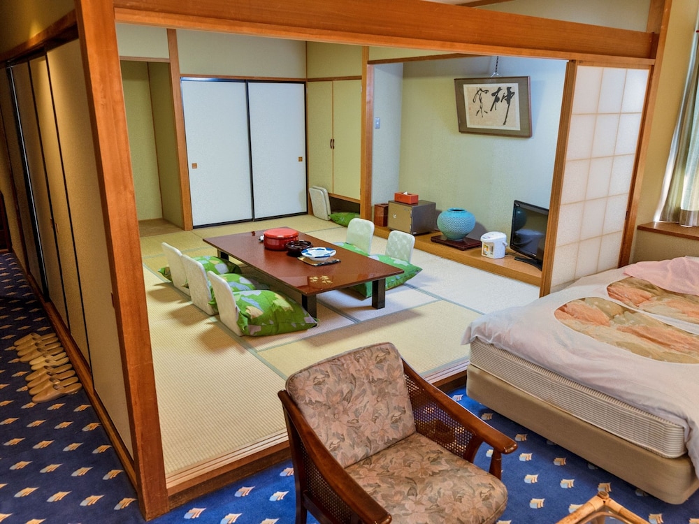 MORI NO RYOTEI MOUNT BANDAI 26/34